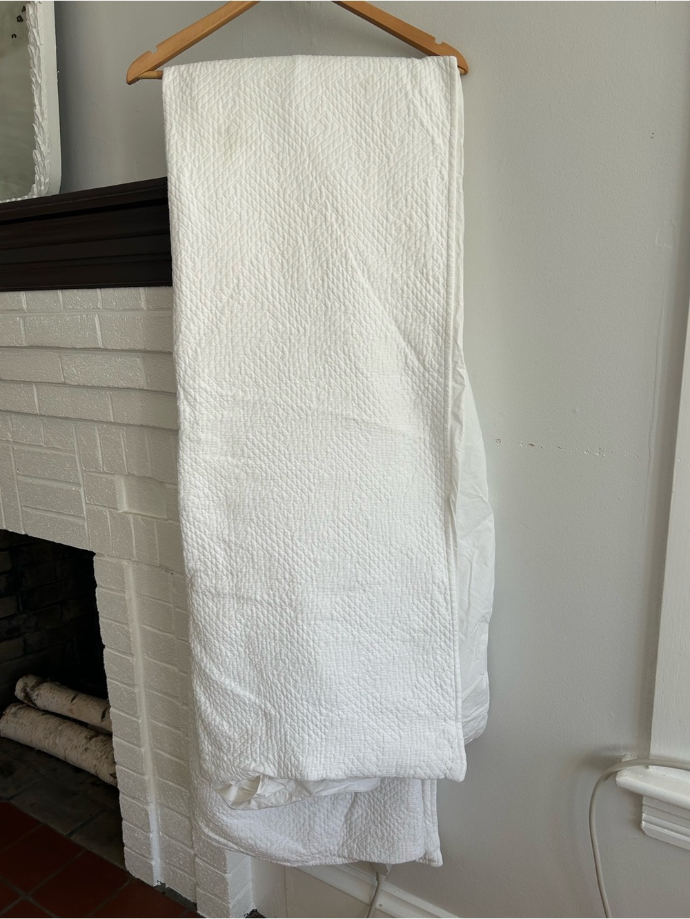 West Elm White Quilted Organic Duvet Cover Size Twin